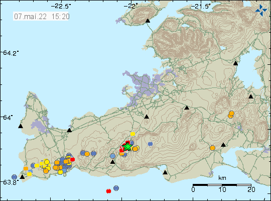 Two green stars in Kleifarvatn lake on top of each other. Dense swarm of red dots at the same location.