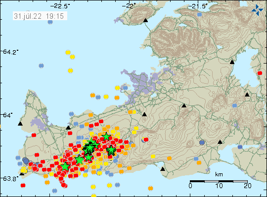 The red dots continue to grow on the Icelandic Met Office earthquake map. Green stars are also many on this same map of Reykjanes peninsula