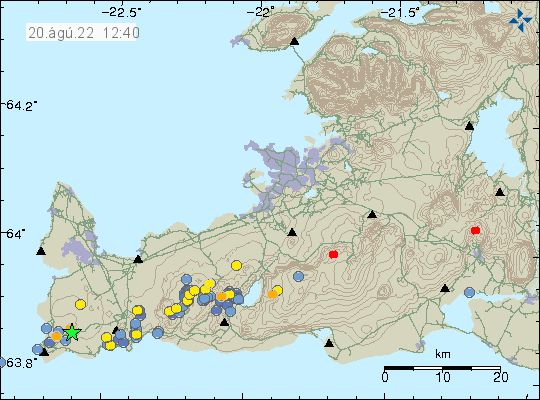 Green star close to Reykjanestá in Reykjanes volcano. With yellow and blue dots show older earthquakes in the area