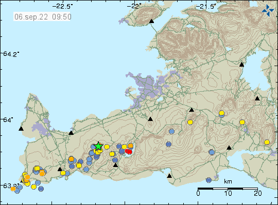 Green star just south-west of Keilir mountain, with blue dots showing older and smaller earthquakes in the same line to Fagradalsfjall mountain