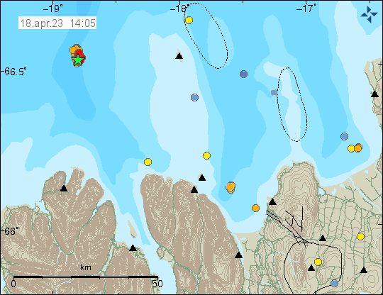 Green star, red dots and orange dots west of Grímsey island. This shows the earthquake activity in this area. Dots also across north eastern Iceland as smaller earthquakes also happen there. Time on map is 18. apr. 23. 14:05 (Icelandic time).
