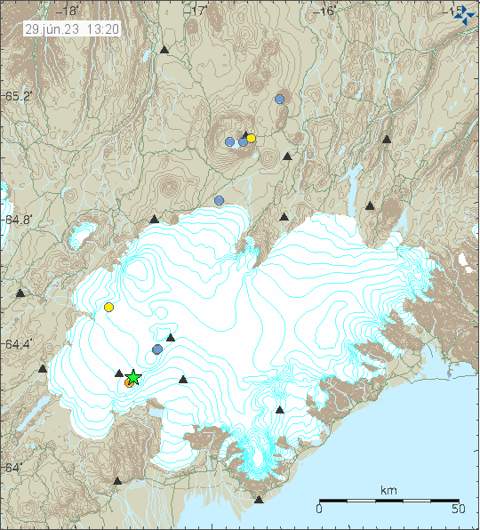 Green star in south part of Þórðarhyrna volcano. Not many other earthquakes on the map. Time on map is 29. June, 23, time 13:20 Icelandic time.