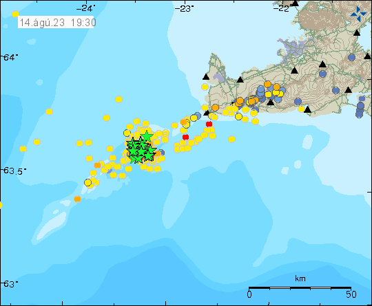 A lot of green stars on Reykjanes ridge, a little off the coast of Iceland. Along with a lot of yellow dots showing the age of the earthquakes. A lot of dots showing earthquakes in other areas on the Reykjanes peninsula.