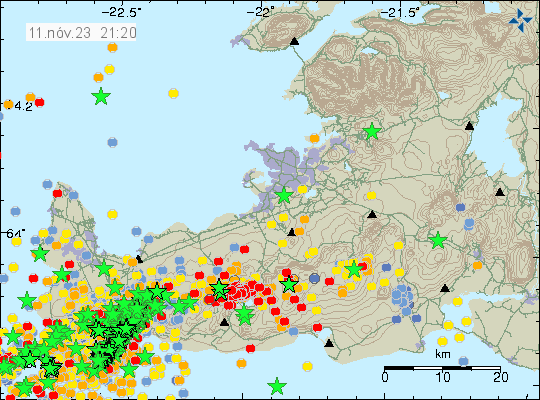 Hundreds of green stars showing earthquakes larger than magnitude 3,0 next to Grindavík and nearby area.
