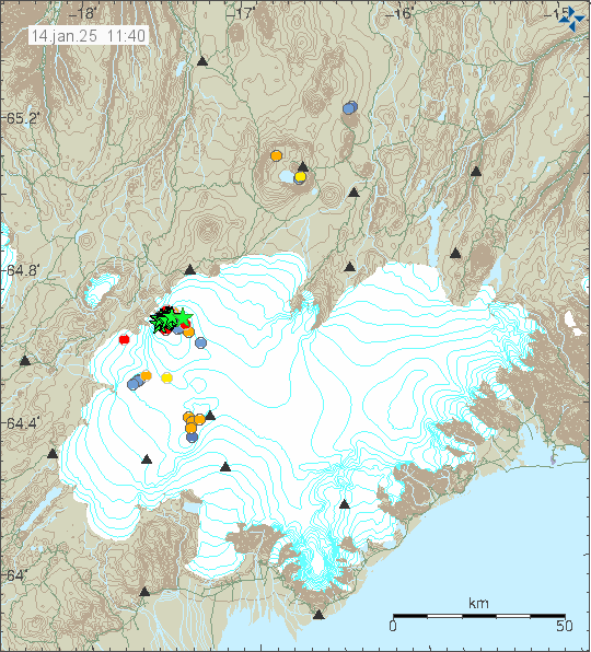 Row of green stars in Bárðarbunga volcano caldera. Few small earthquakes are in Grímfjall volcano, an activity unrelated to this activity in Bárðarbunga volcano. 